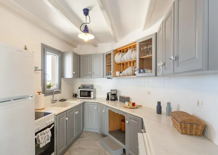 Walk To - 5br House - Amazing View - Vireya * Naousa