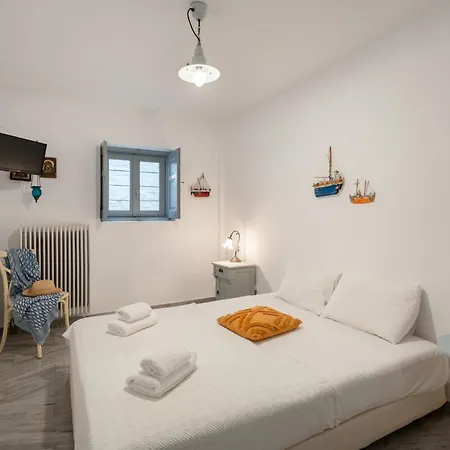 Walk To - 5br House - Amazing View - Vireya Naousa